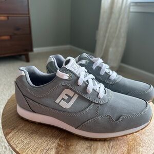 Gently Used FootJoy Spikeless Gray Athletic Golf Sneakers White Accents Size 6M